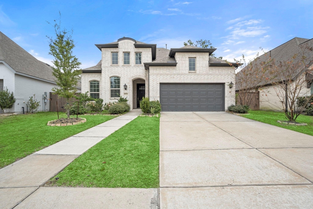 16826 Beechwood Forest - Photo 0