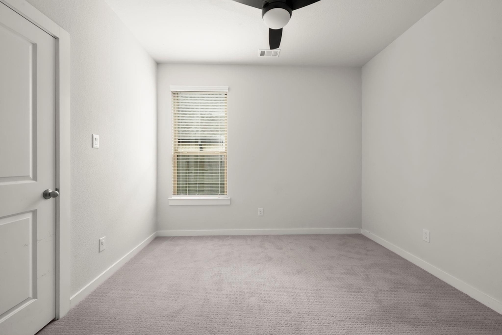 16826 Beechwood Forest - Photo 10