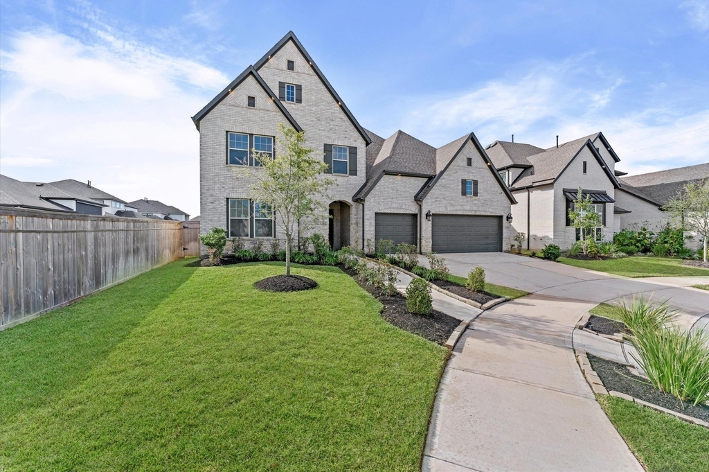 9606 Pink Blossom Court - Photo 1