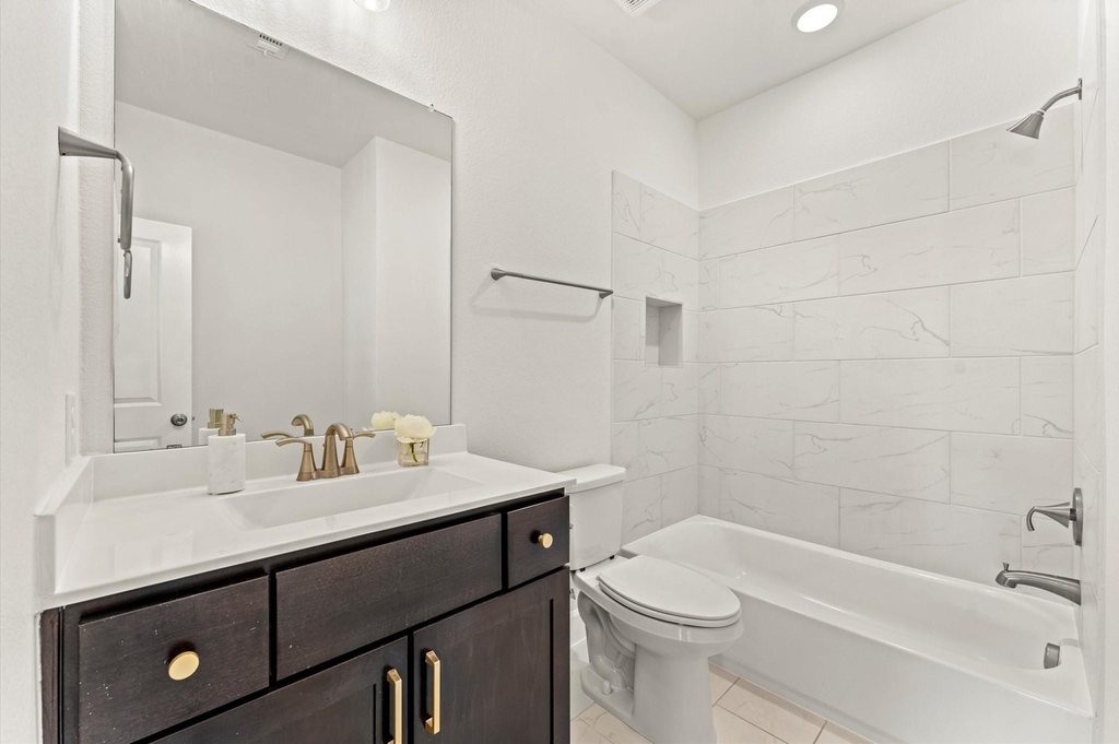 9606 Pink Blossom Court - Photo 33