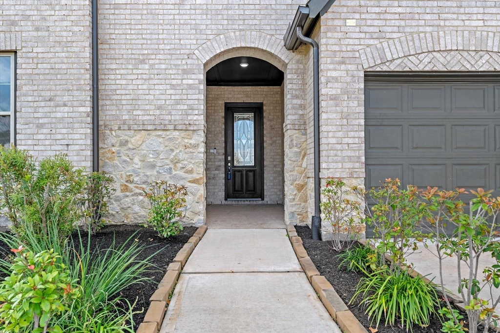 9606 Pink Blossom Court - Photo 2
