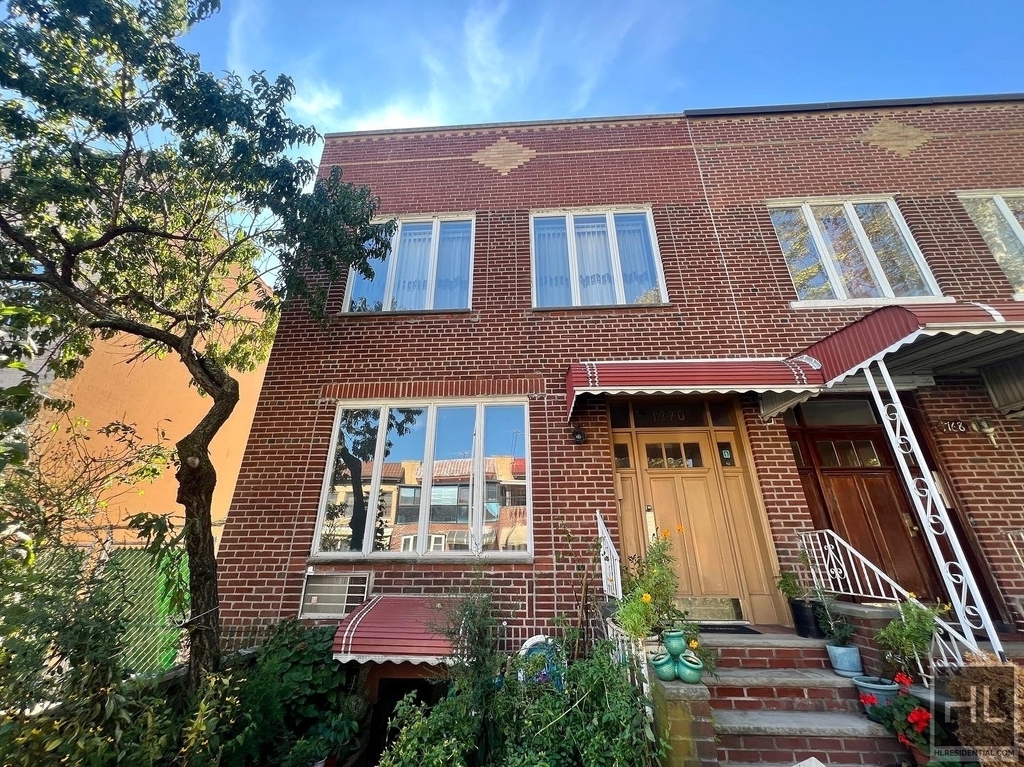 6252 Taylor Rd 62 Street — Listing History and Nearby Rentals