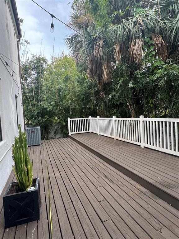 331 N Trask Street - Photo 24