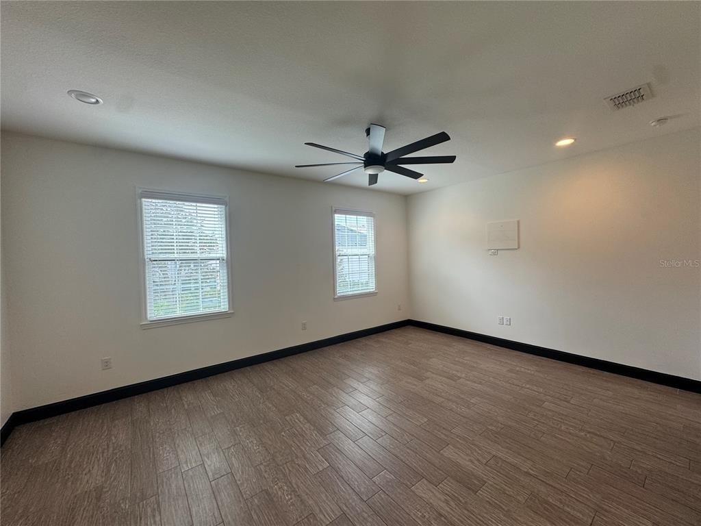 331 N Trask Street - Photo 8