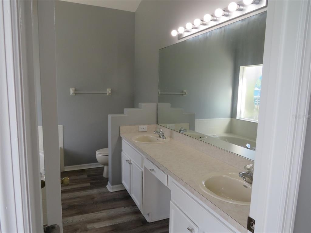 16625 Palm Spring Drive - Photo 11