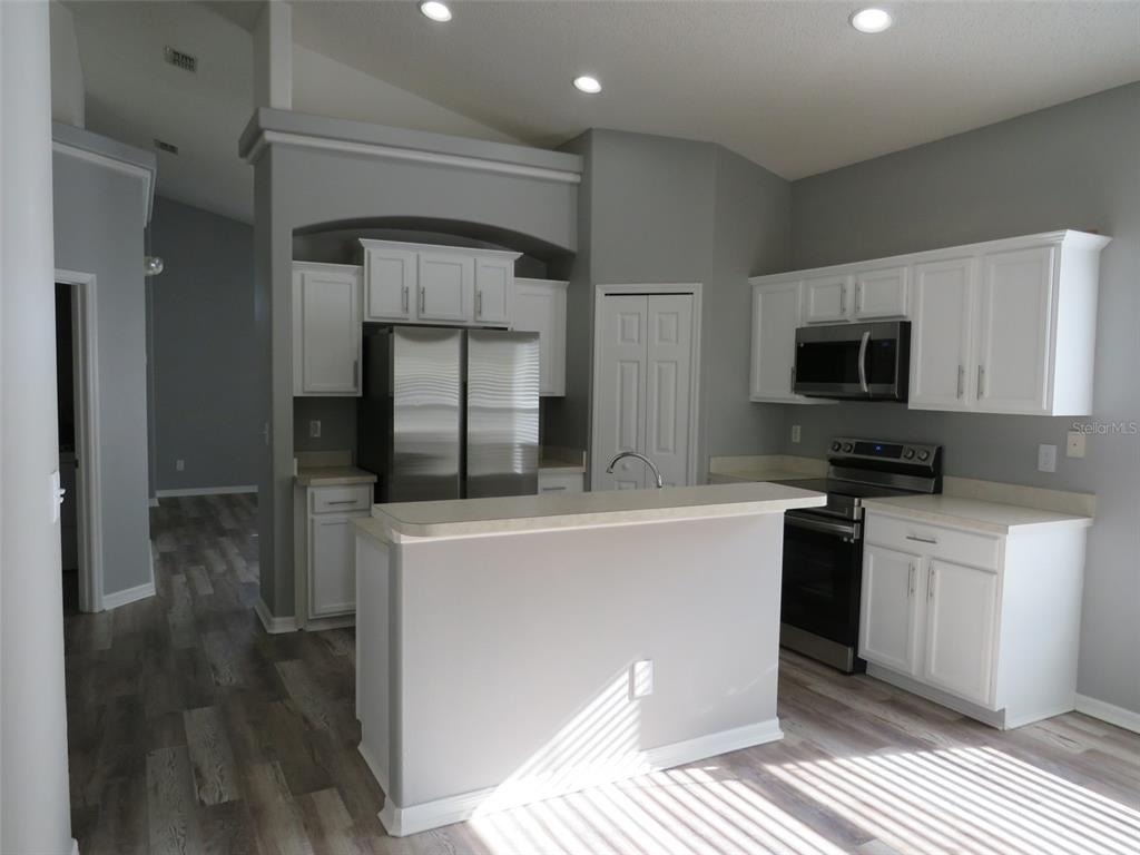 16625 Palm Spring Drive - Photo 5