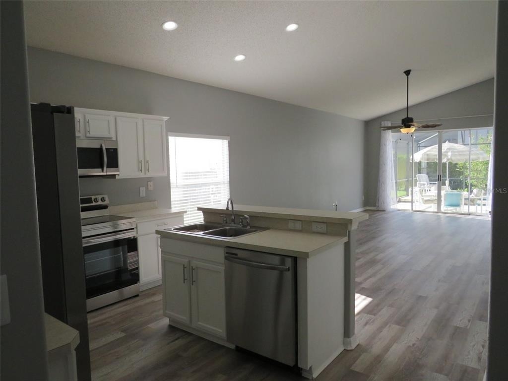 16625 Palm Spring Drive - Photo 6