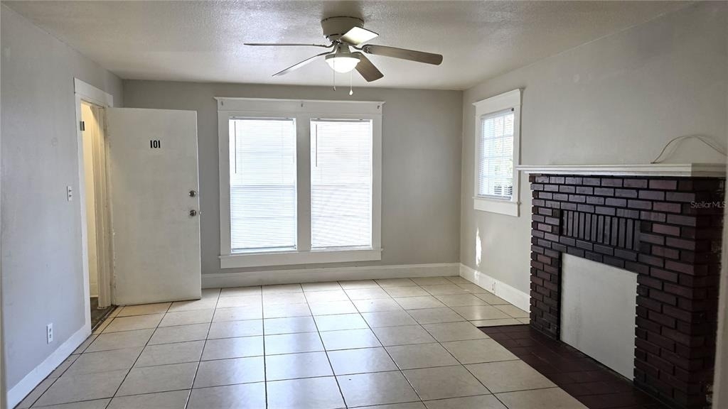 1113 S Park Avenue - Photo 1