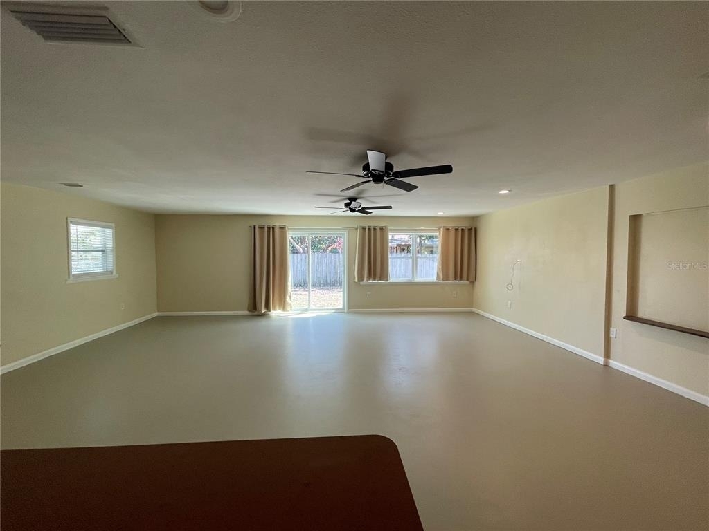 6185 Deming Avenue - Photo 2