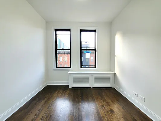235 west 22 street - Photo 3