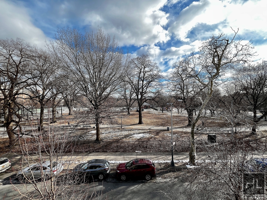 147 Starr Street - Photo 1