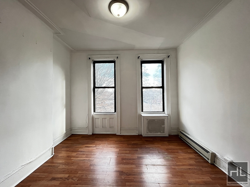 147 Starr Street - Photo 0