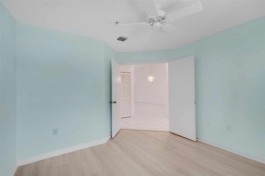 5876 Regal Glen Drive - Photo 22