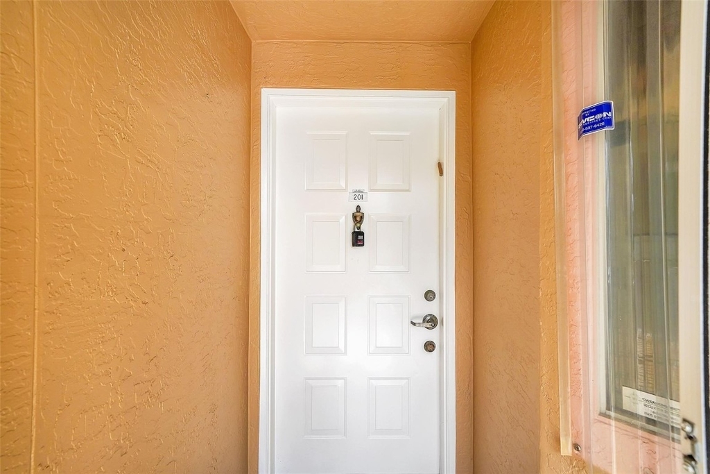 5876 Regal Glen Drive - Photo 5