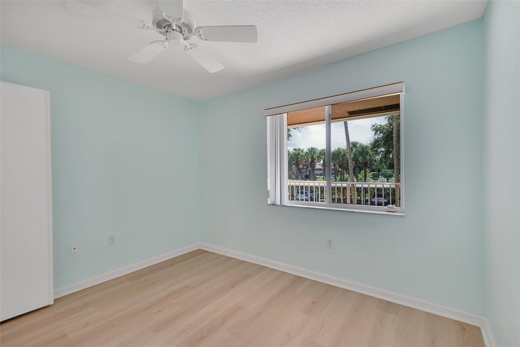 5876 Regal Glen Drive - Photo 21