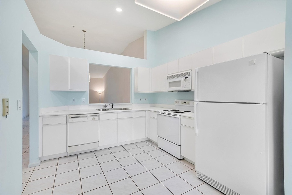 5876 Regal Glen Drive - Photo 11