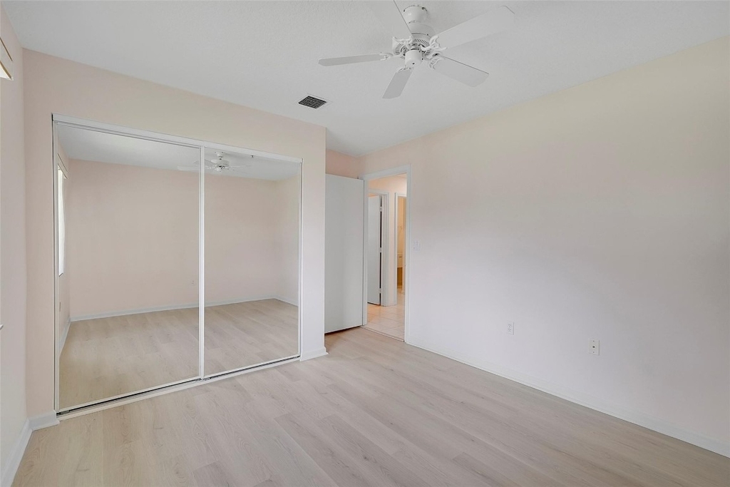 5876 Regal Glen Drive - Photo 24