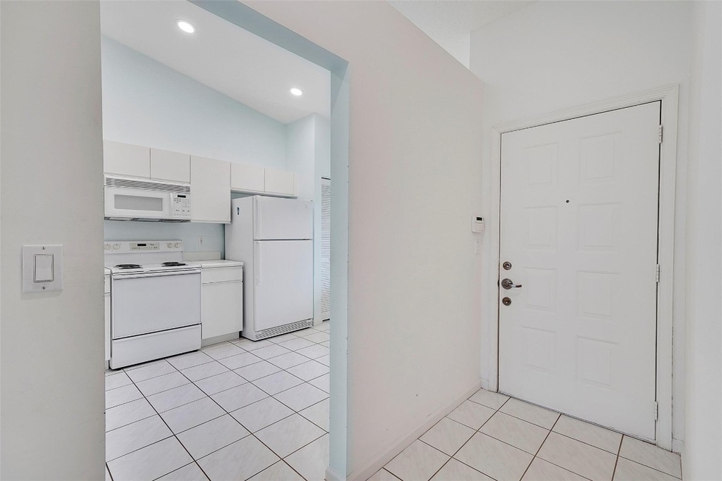 5876 Regal Glen Drive - Photo 6
