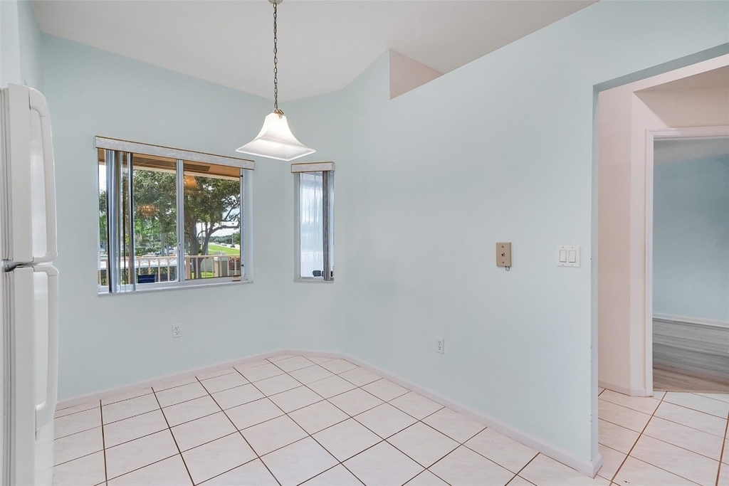 5876 Regal Glen Drive - Photo 9