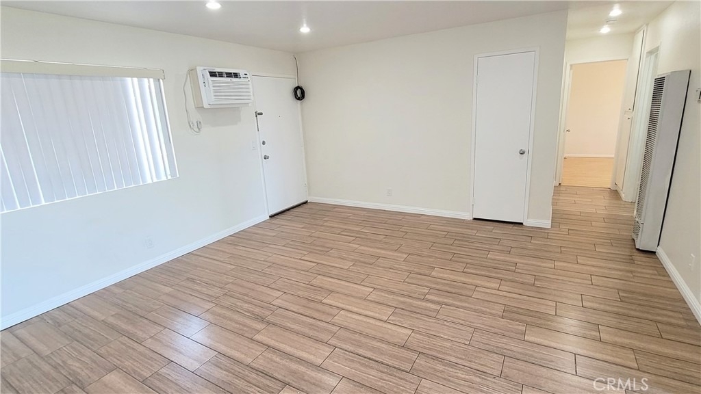 15351 Orange Avenue - Photo 5