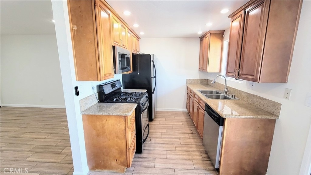 15351 Orange Avenue - Photo 1