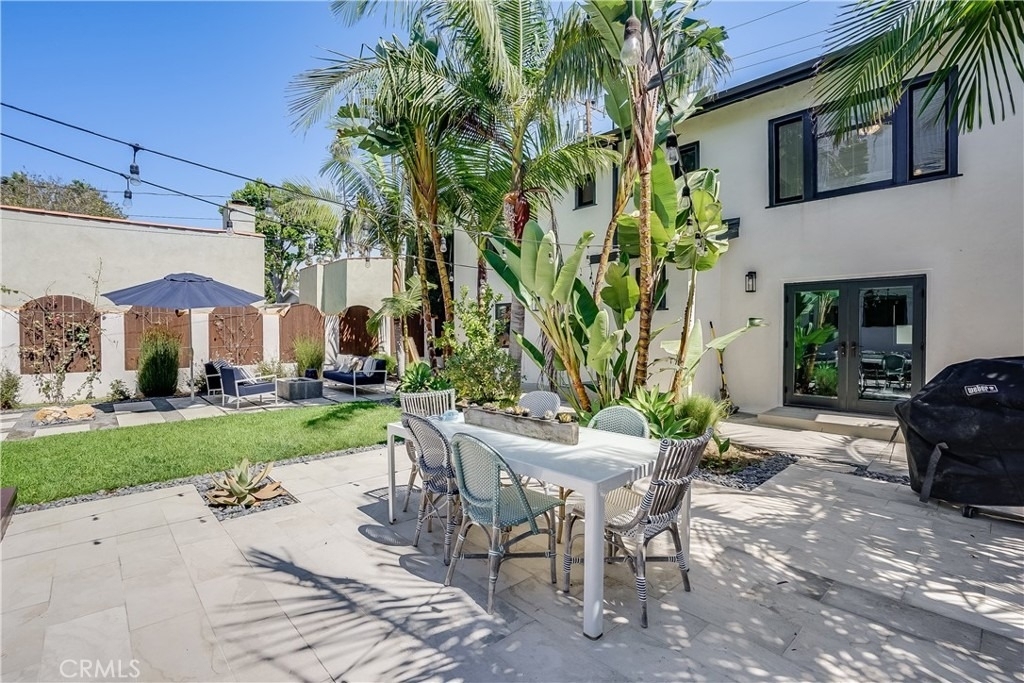 122 Belmont - Photo 2