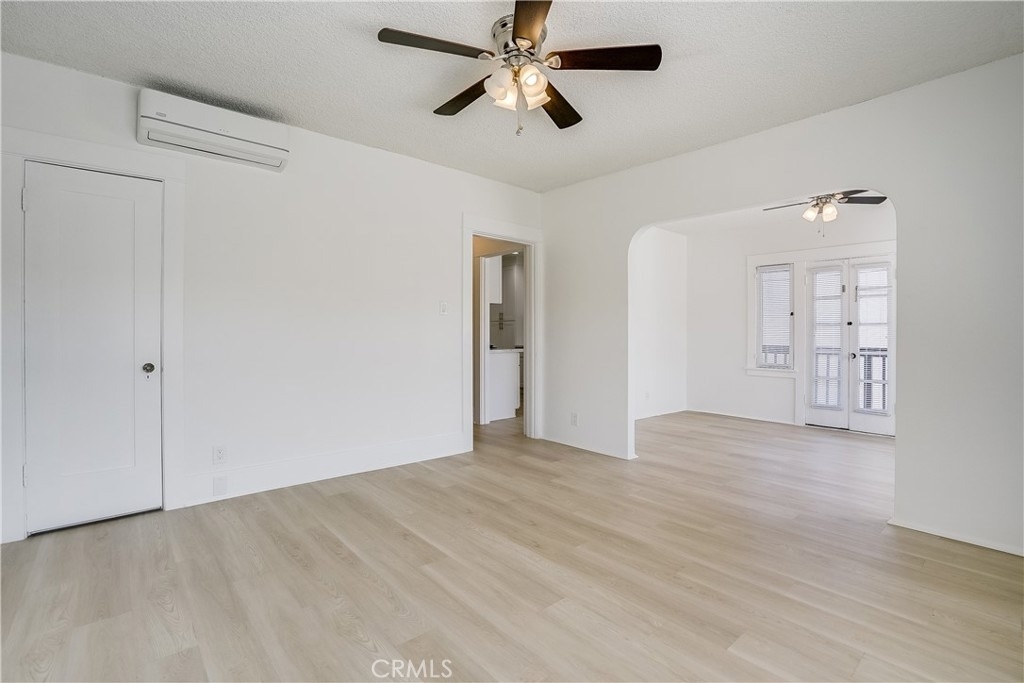 122 Belmont - Photo 9