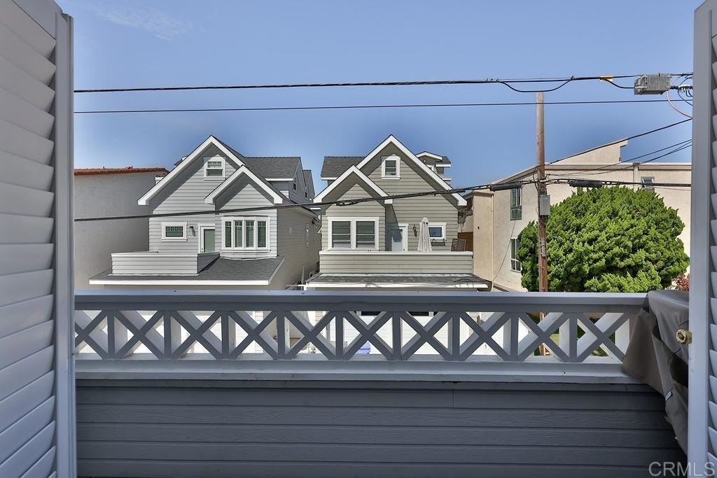 828 D Avenue - Photo 9
