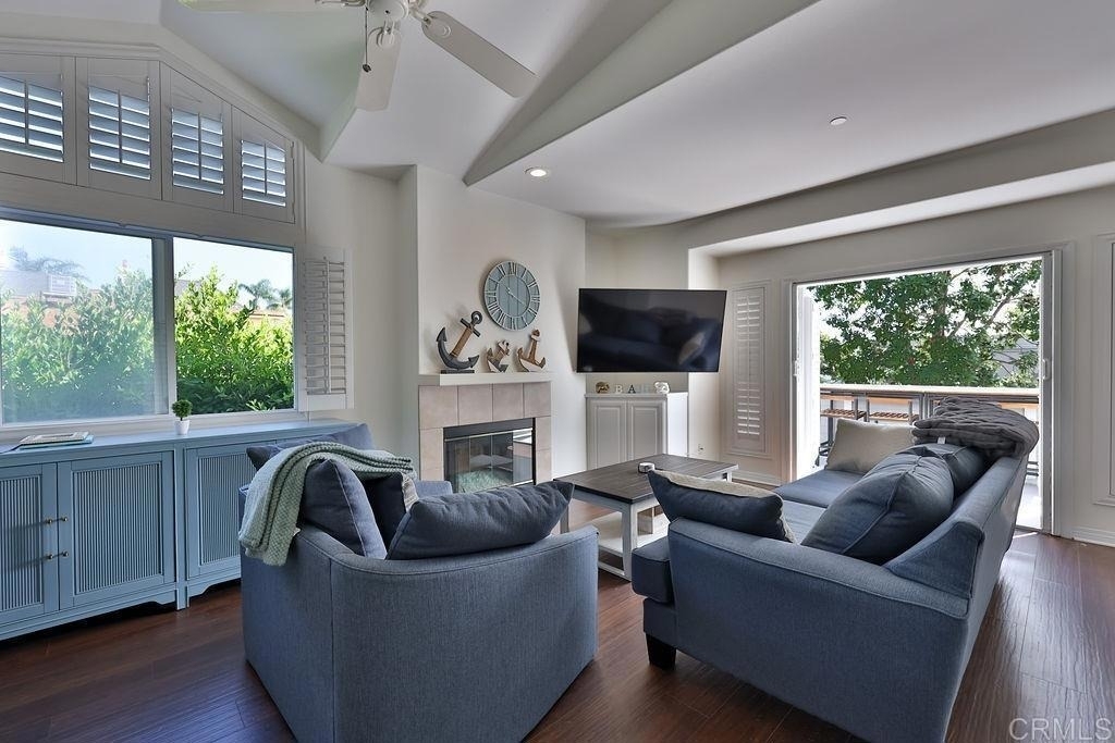 828 D Avenue - Photo 33
