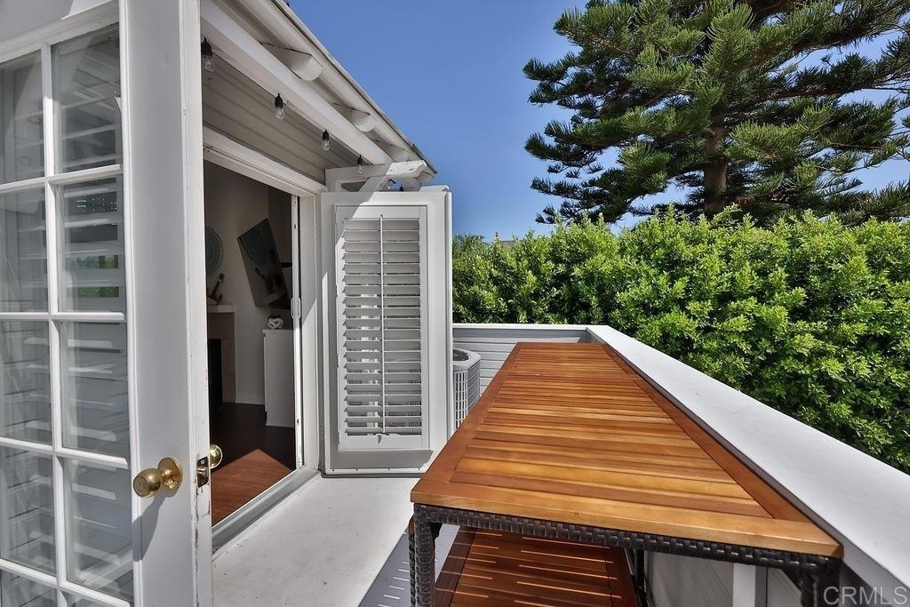 828 D Avenue - Photo 0
