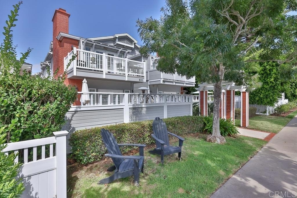828 D Avenue - Photo 37