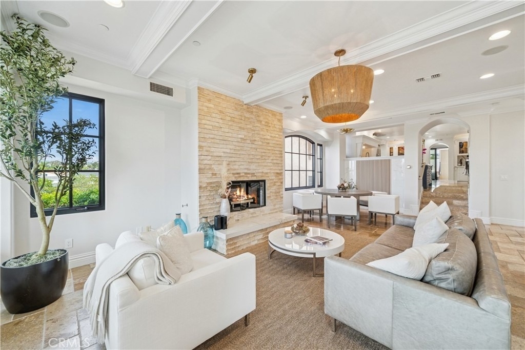 312 Carnation Avenue - Photo 6
