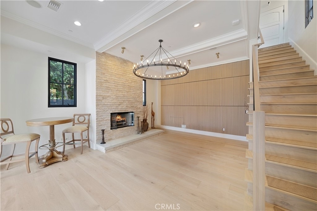 312 Carnation Avenue - Photo 2