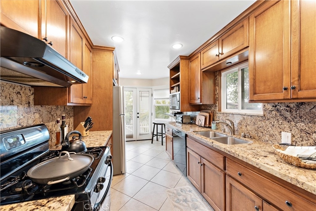 1466 Randall Way - Photo 21