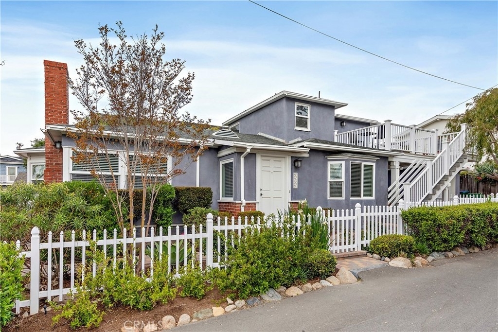 1466 Randall Way - Photo 1