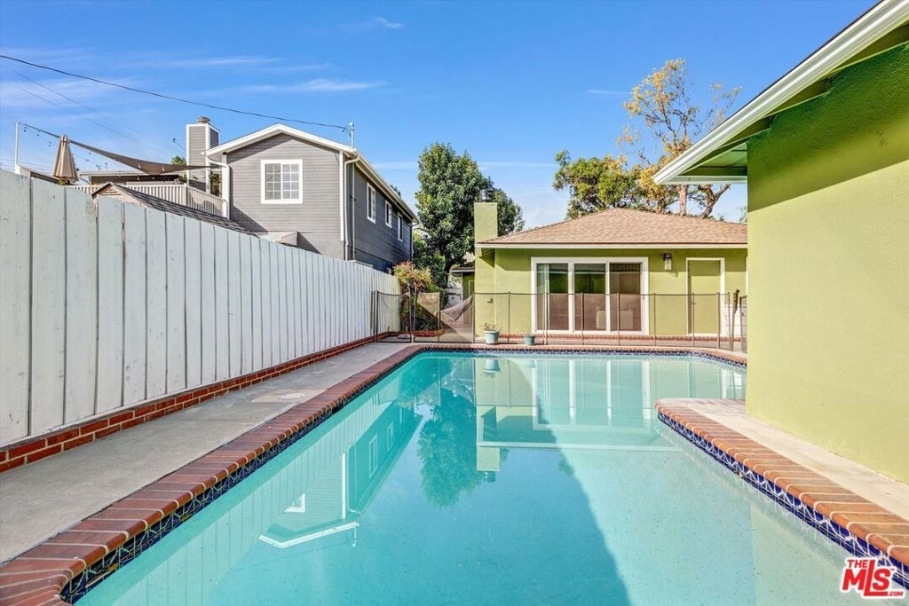 5254 Canoga Avenue - Photo 20