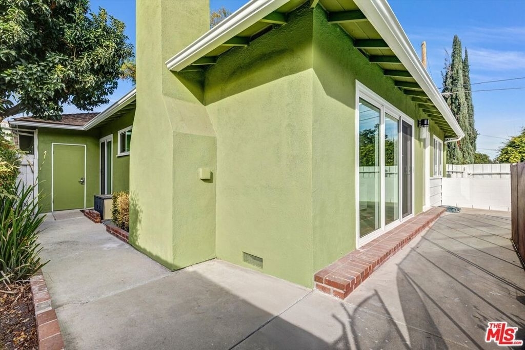 5254 Canoga Avenue - Photo 18