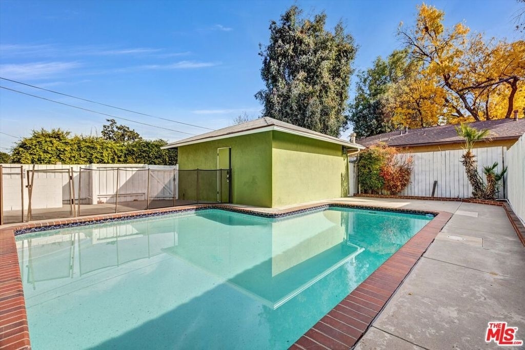 5254 Canoga Avenue - Photo 19