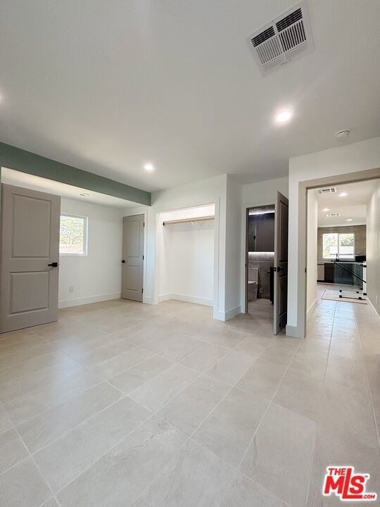 713 Devirian Place - Photo 9