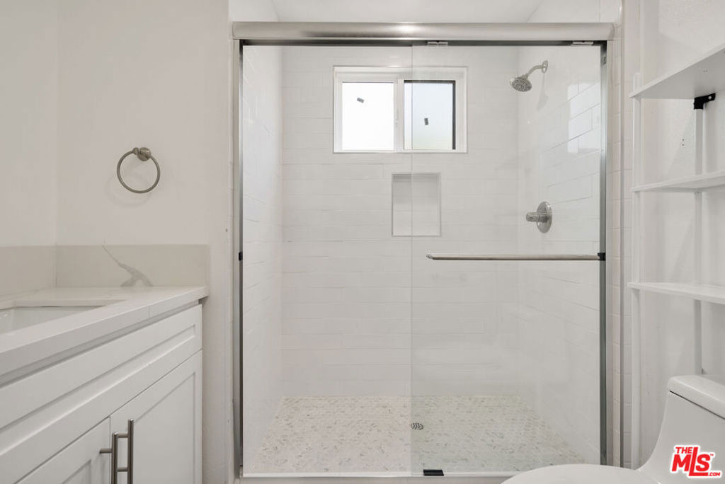 1341 N Mariposa Avenue - Photo 51