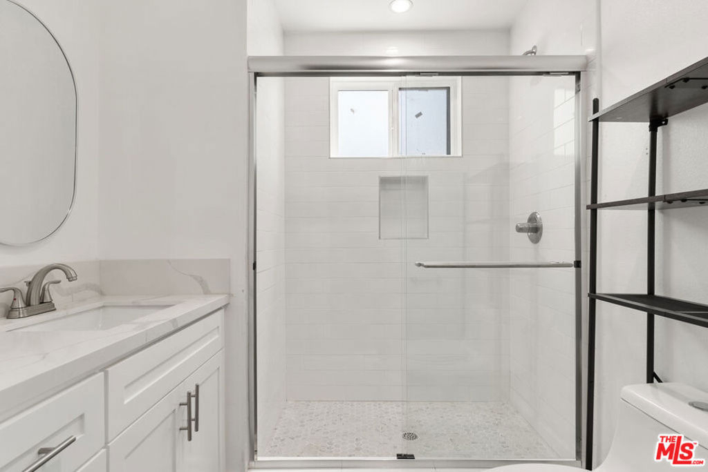 1341 N Mariposa Avenue - Photo 12