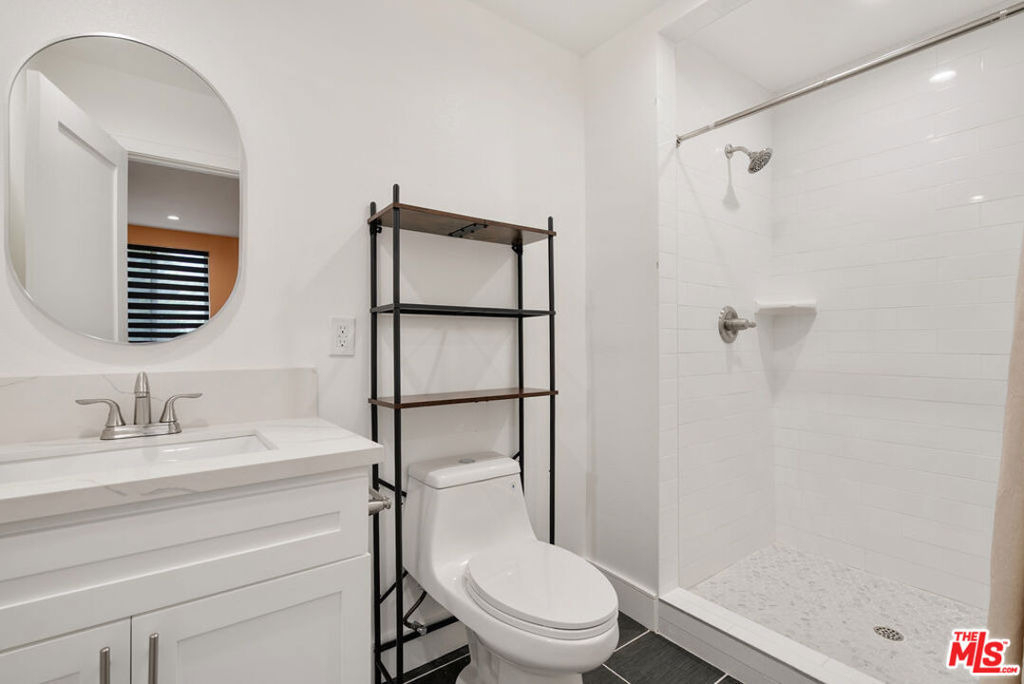 1341 N Mariposa Avenue - Photo 57
