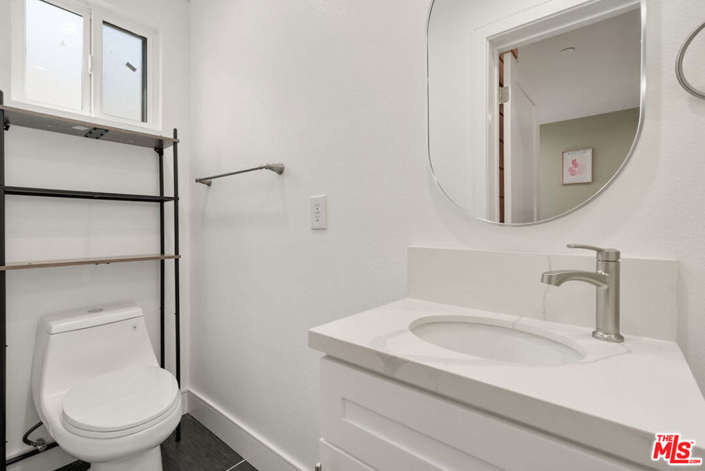 1341 N Mariposa Avenue - Photo 39