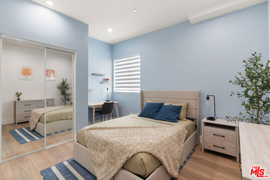 1341 N Mariposa Avenue - Photo 24