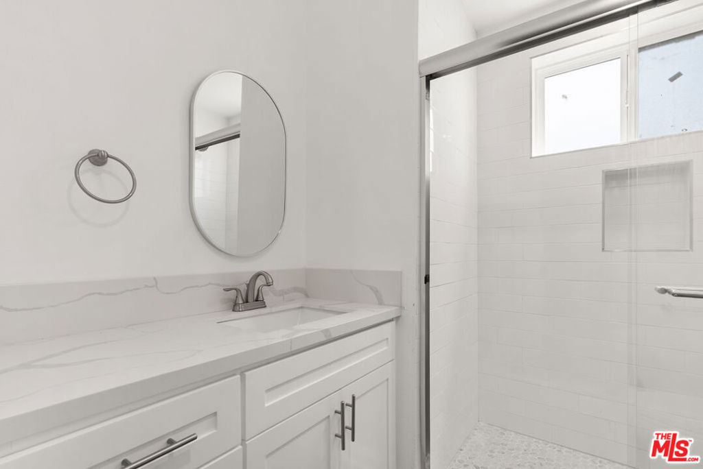 1341 N Mariposa Avenue - Photo 11