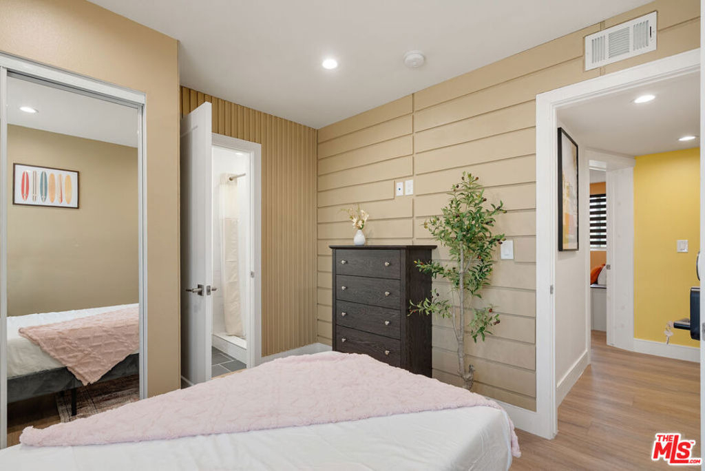 1341 N Mariposa Avenue - Photo 59