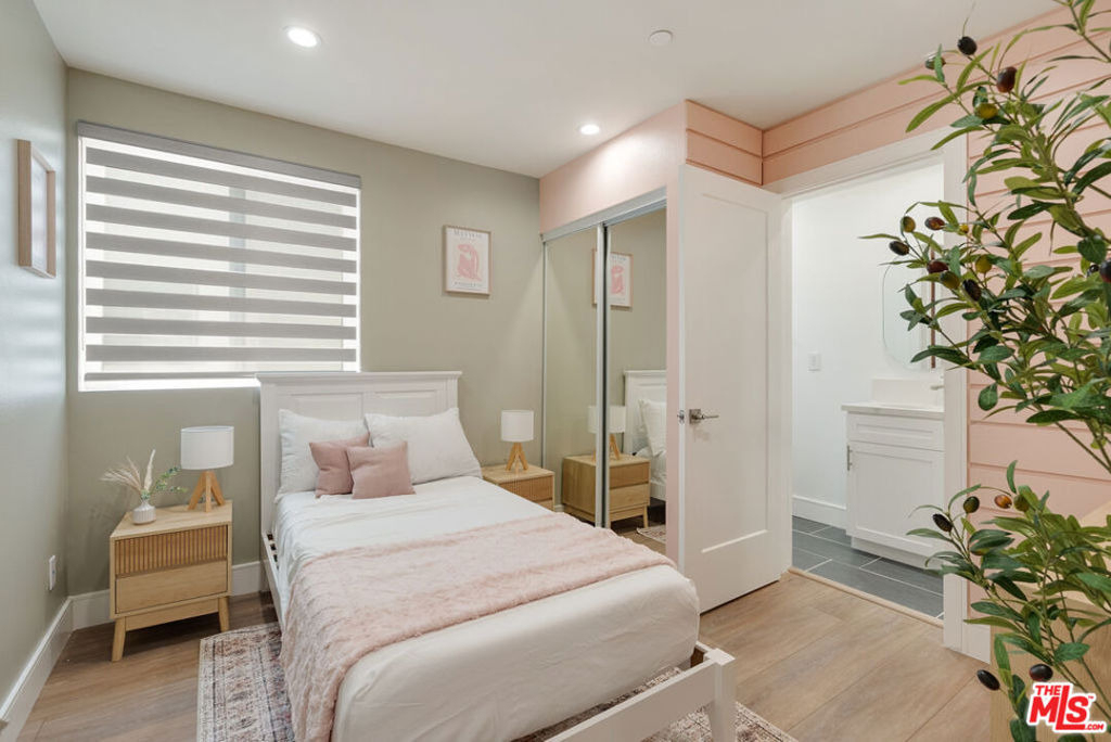 1341 N Mariposa Avenue - Photo 37
