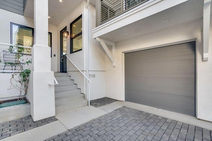 710 E Avenue - Photo 4