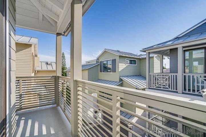 710 E Avenue - Photo 46