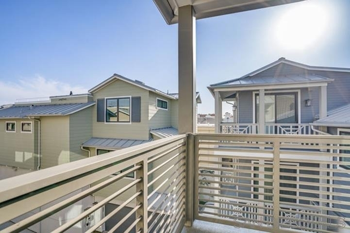 710 E Avenue - Photo 47